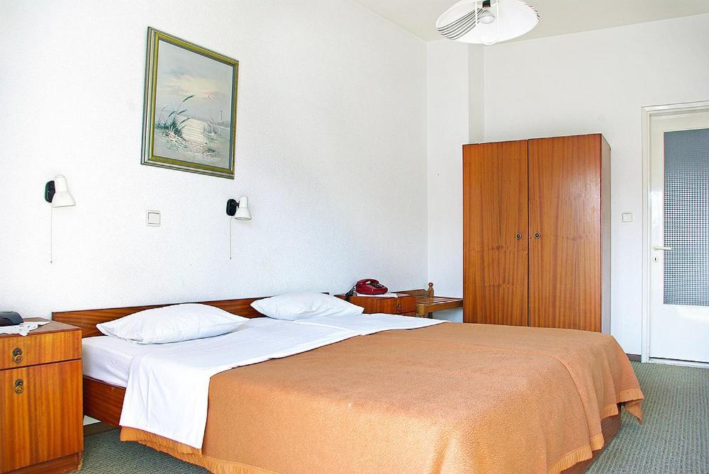 Hotel Helios Paralía Quarto foto